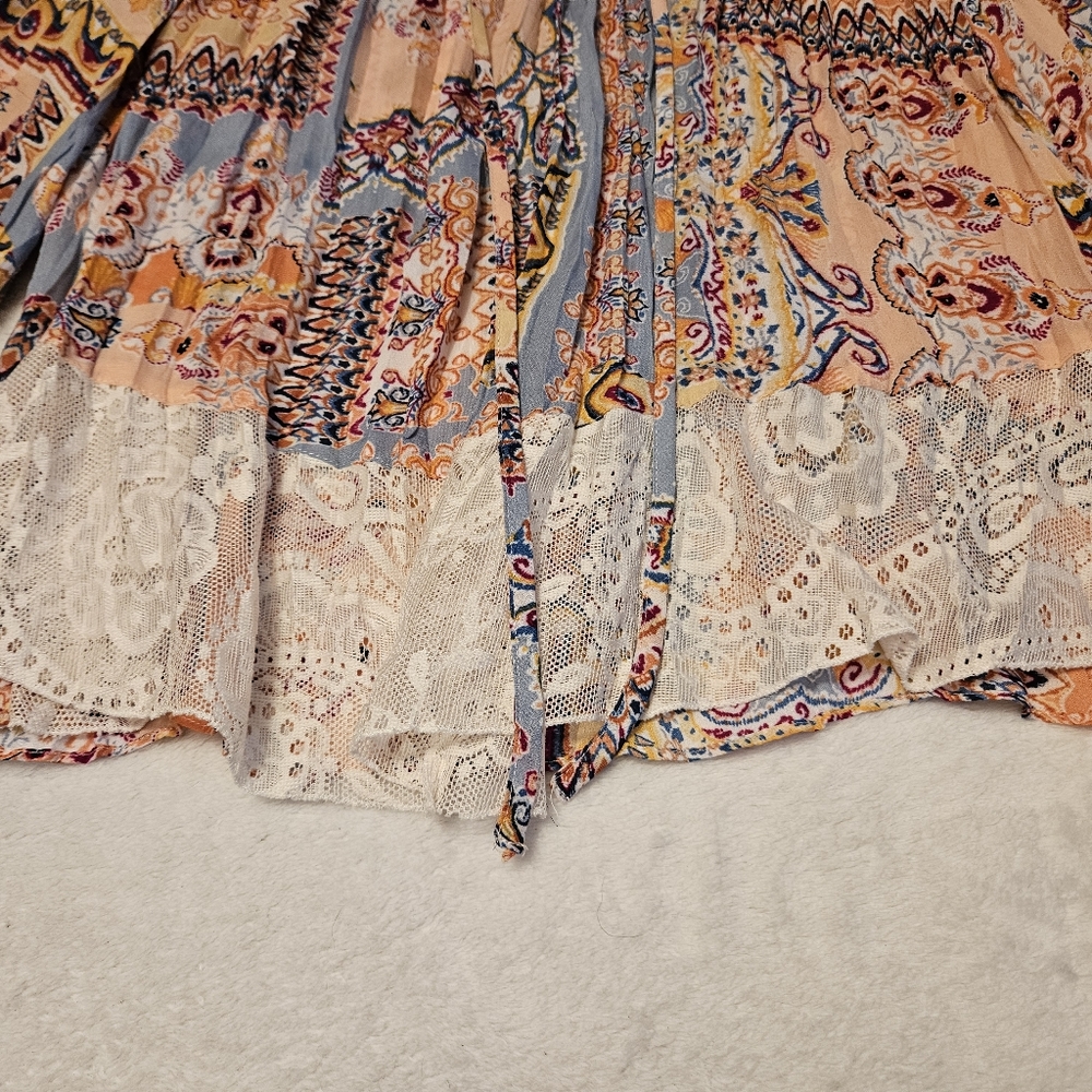 Melissa Paige blouse - Picture 2 of 9